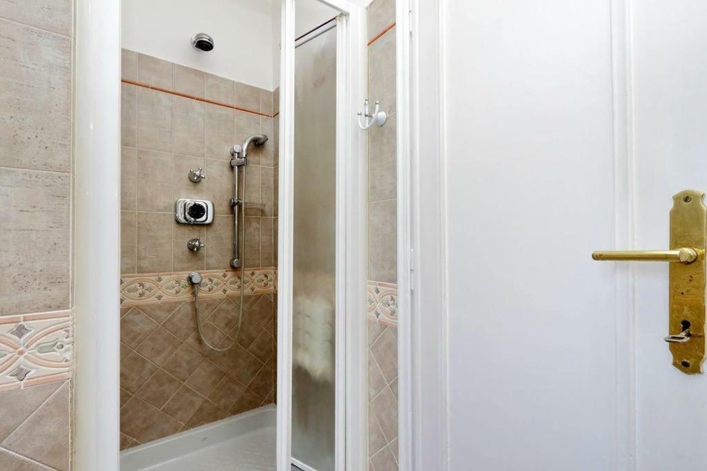 Rainbow Eur Apartment Roma Exterior foto